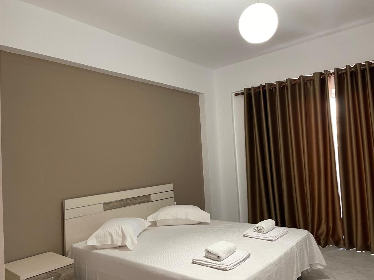 Saranda Inn Rooms & Apartments Kültér fotó