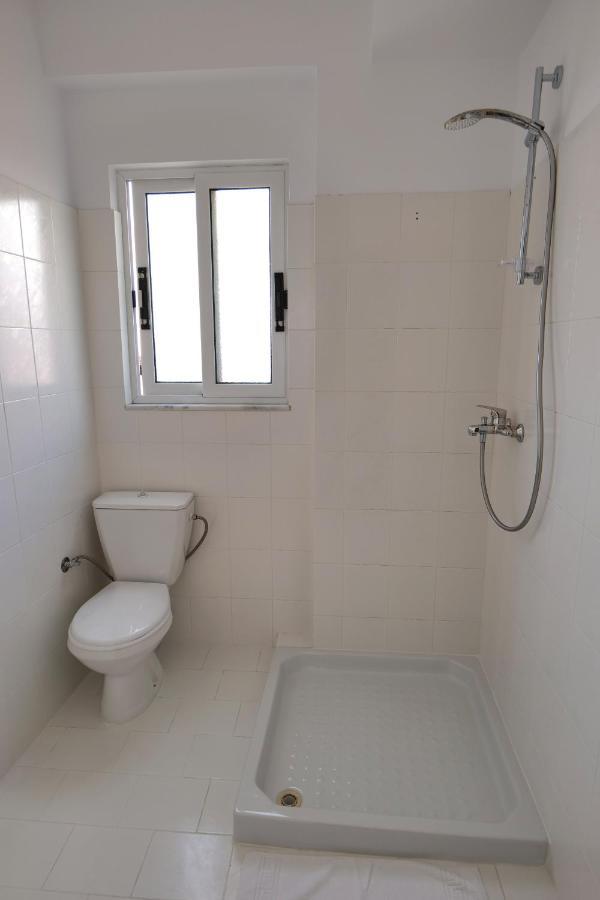 Saranda Inn Rooms & Apartments Kültér fotó