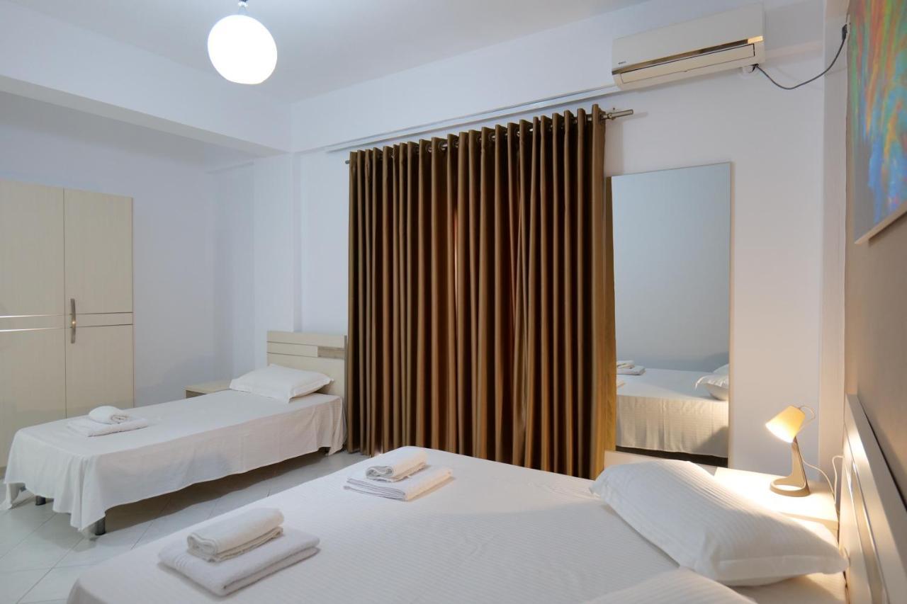 Saranda Inn Rooms & Apartments Kültér fotó