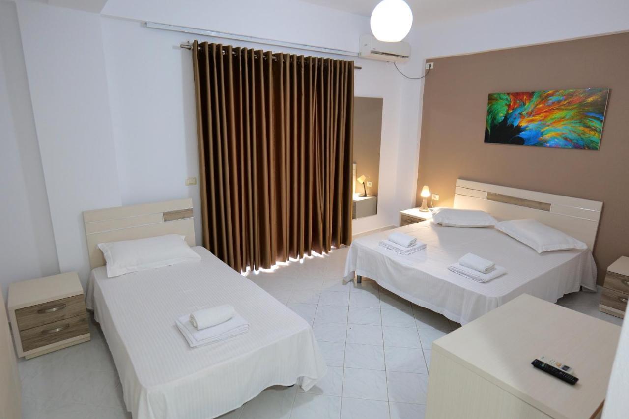 Saranda Inn Rooms & Apartments Kültér fotó